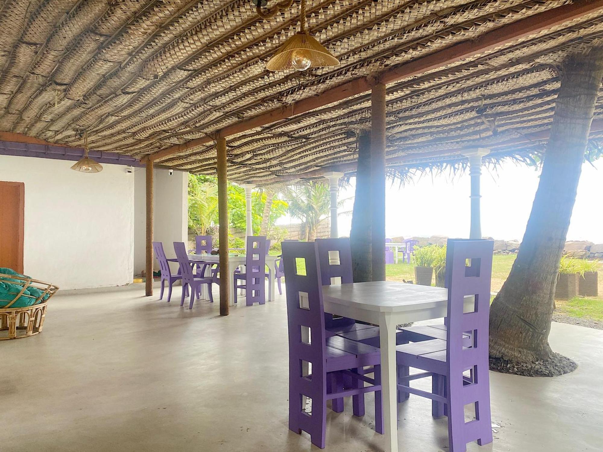 Together Beach House Midigama East Ngoại thất bức ảnh