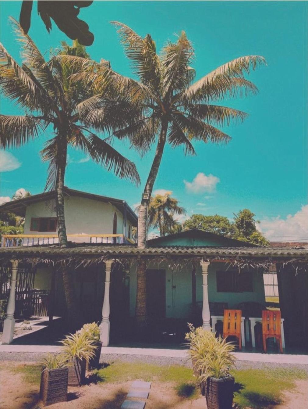 Together Beach House Midigama East Ngoại thất bức ảnh
